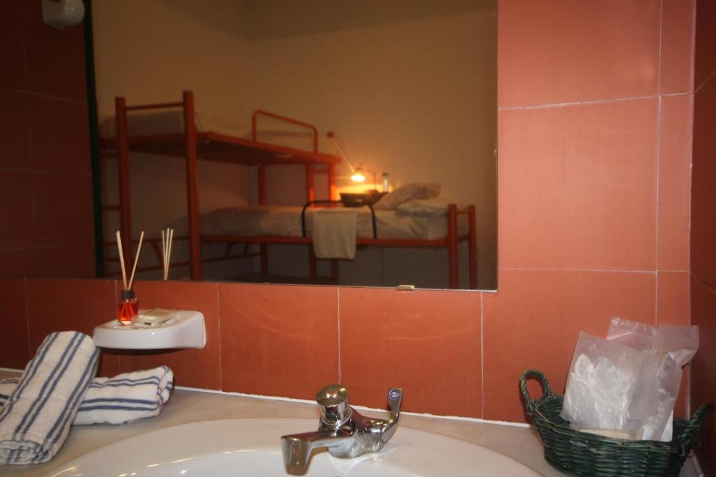 Hostel Layos, Toledo - Salle De Bains Commune Familiale