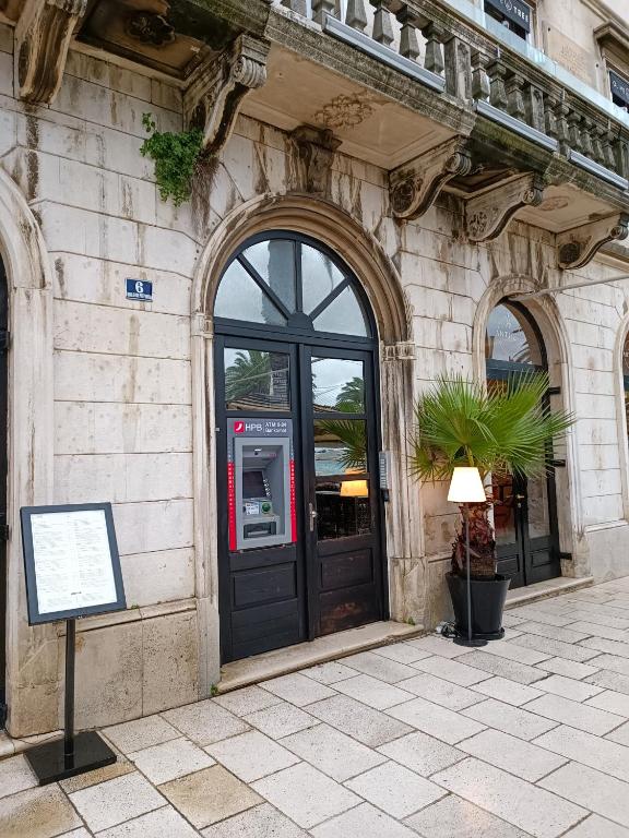 Exteriér nebo vchod ubytování B&B Skynight Split