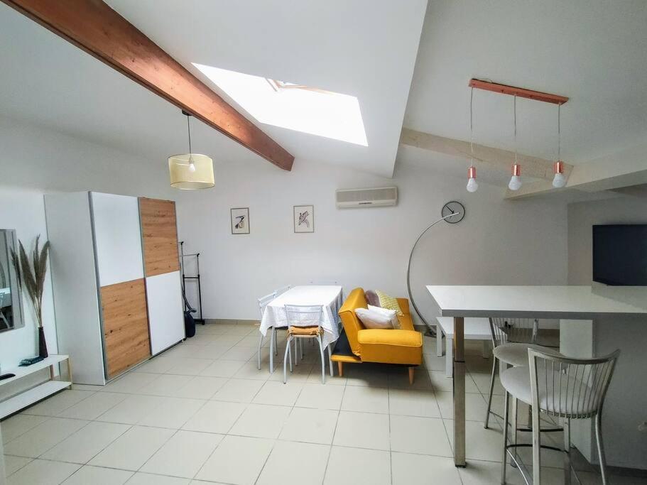 Le Charmant Citron - Housity