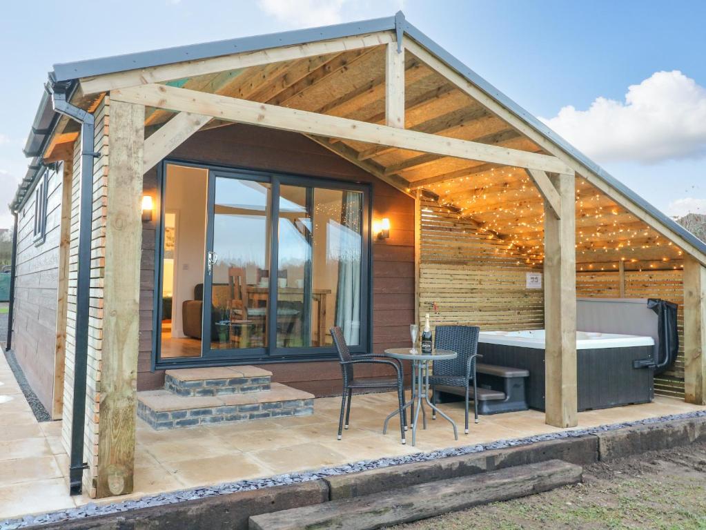 Bluebell, Swadlincote (updated prices 2024)