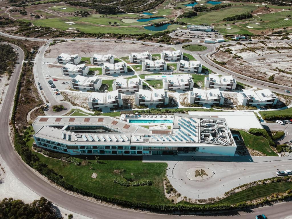 Bazén v ubytování Royal Obidos Scenic Resort nebo v jeho okolí