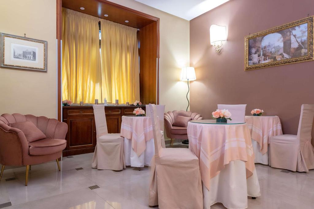 Hotel Suite Ares - Resim 12