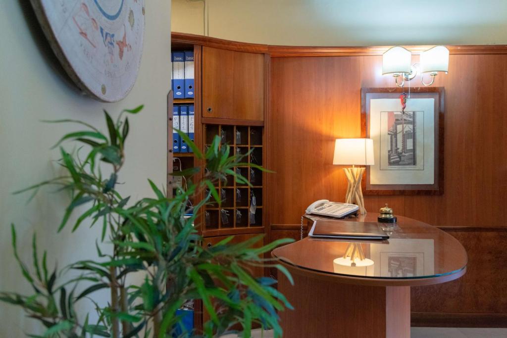 Hotel Suite Ares - Resim 13