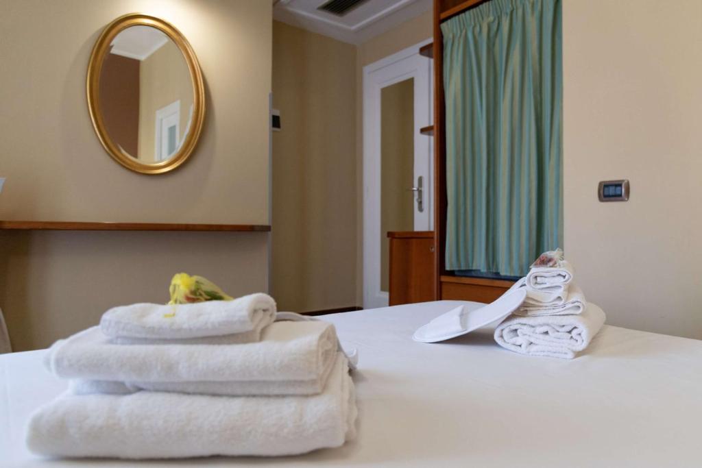 Hotel Suite Ares - Resim 27