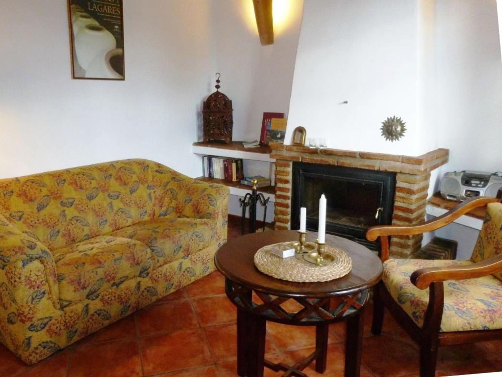 Część wypoczynkowa w obiekcie Holiday Home in Villanueva near El Torcal Park