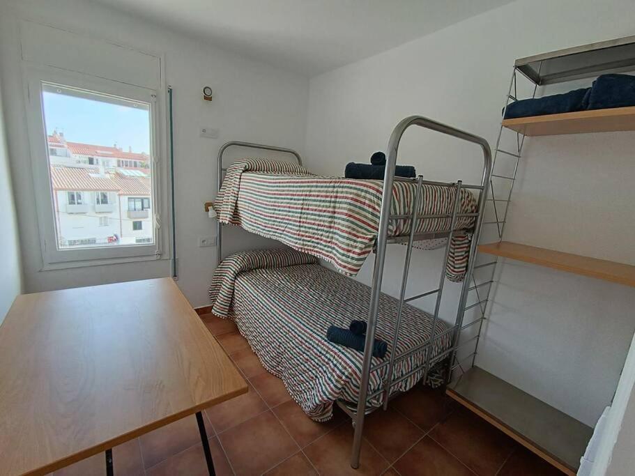Fotografia z galérie ubytovania APARTAMENTO FAMILIAR CON VISTAS ESPECTACULARES v destinácii Cadaqués