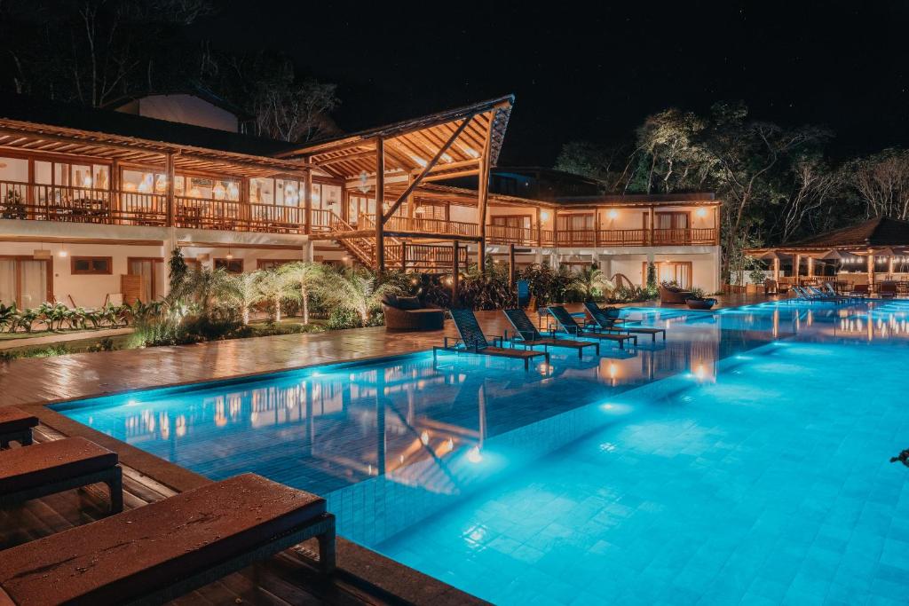 Bazén v ubytování Aysú Trancoso Boutique Hotel nebo v jeho okolí