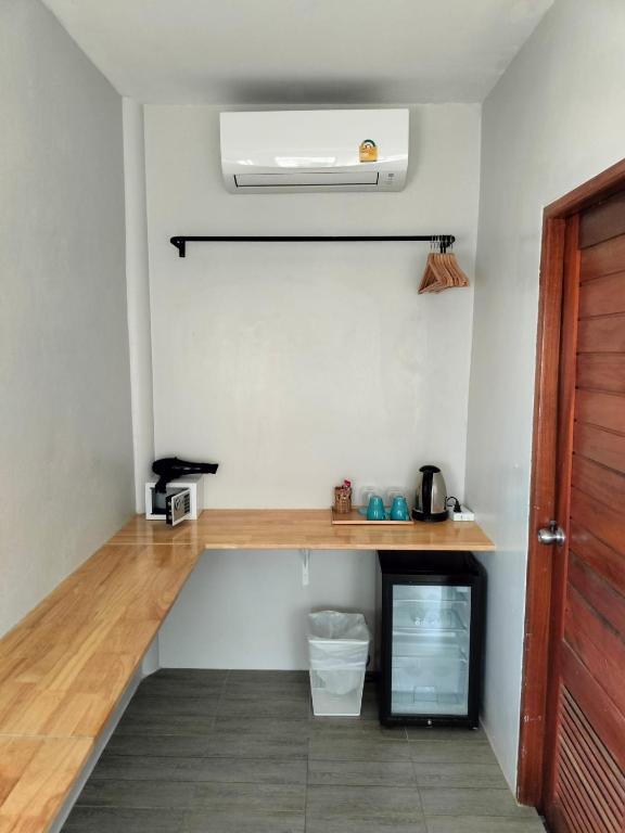 Sand Terrace Beach Bungalows - 7