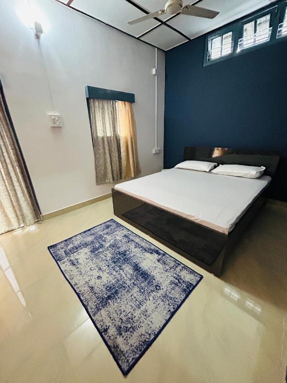 Sunny Villa - Deluxe Room (2 Adults + 1 Child)