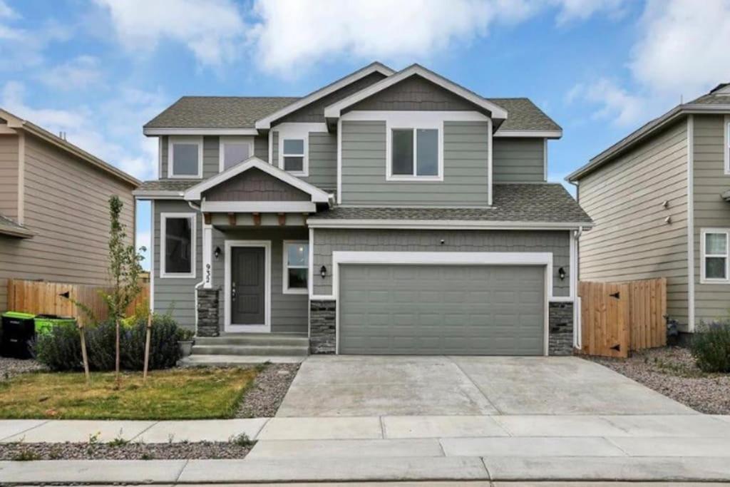 NEW, Pet-Friendly, Cozy Home! - Housity
