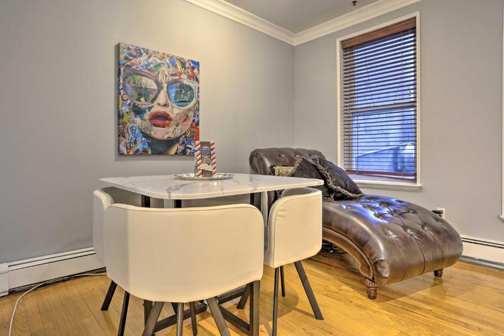 Fotografie z fotogalerie ubytování Hoboken Condo Walk to Public Transit! v destinaci Hoboken