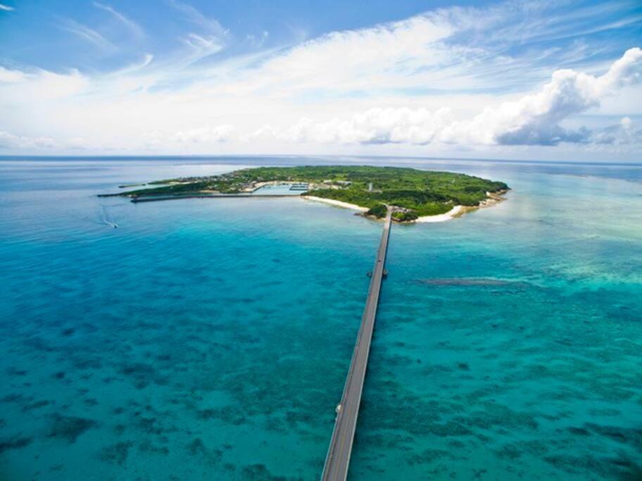 Tầm nhìn từ trên cao của 「池間島の一棟貸切りの宿アロハナ」日本最大級のサンゴ礁群ヤビジに最も近い宿。夕陽,海まで徒歩3分