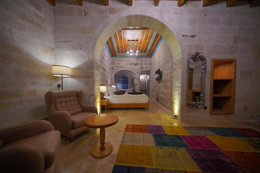 Cappadocia Secret Hill Cave Suites - 11