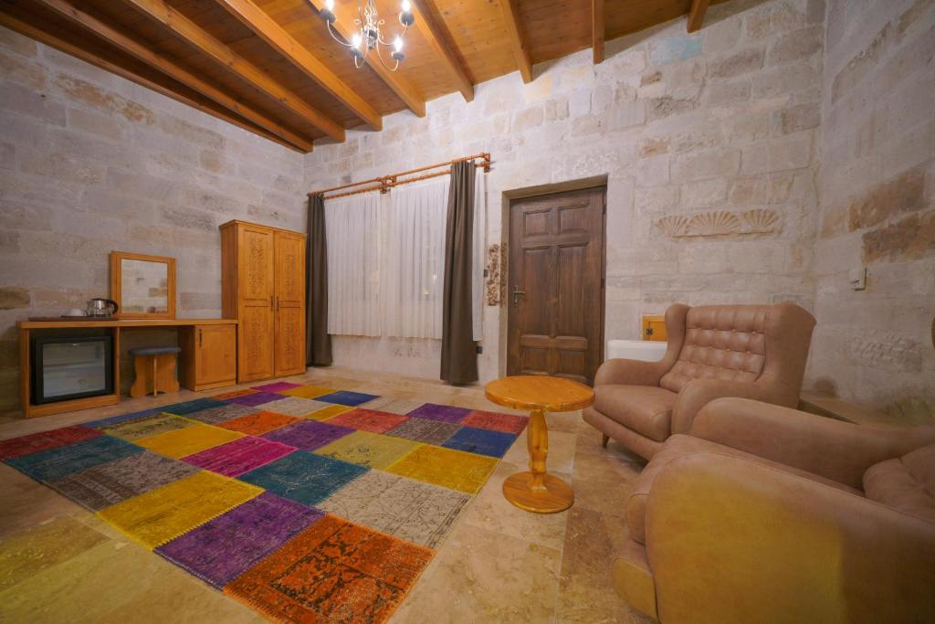 Cappadocia Secret Hill Cave Suites - 12