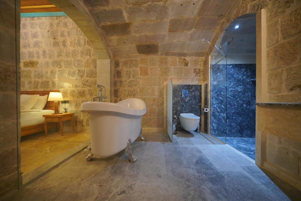 Cappadocia Secret Hill Cave Suites - 19