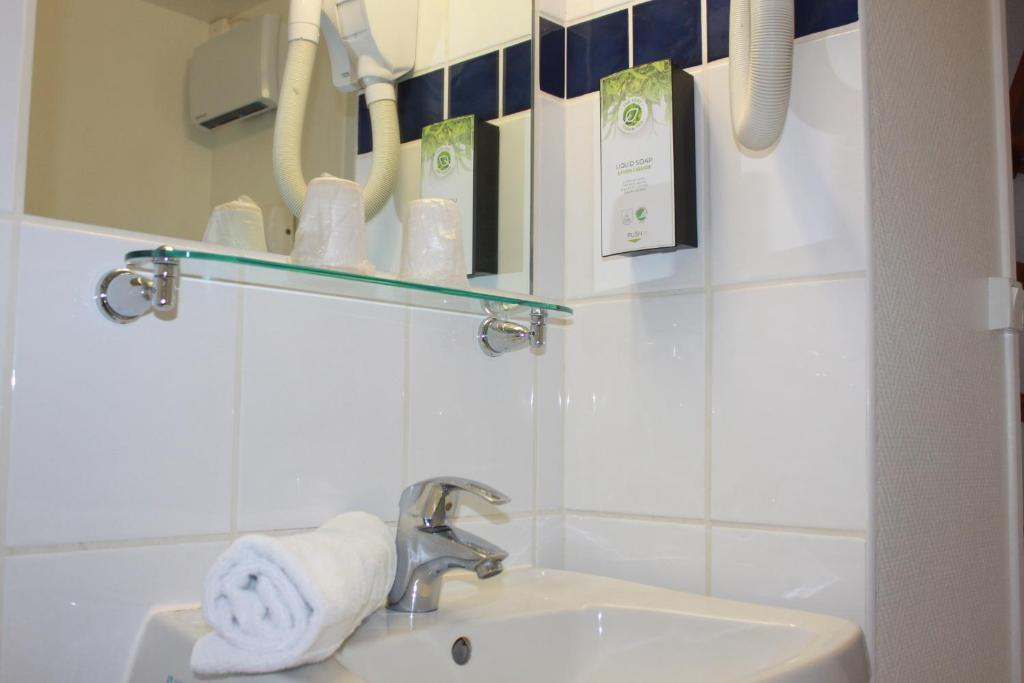 Kyriad Reims Est - Parc Expositions - Resim 21