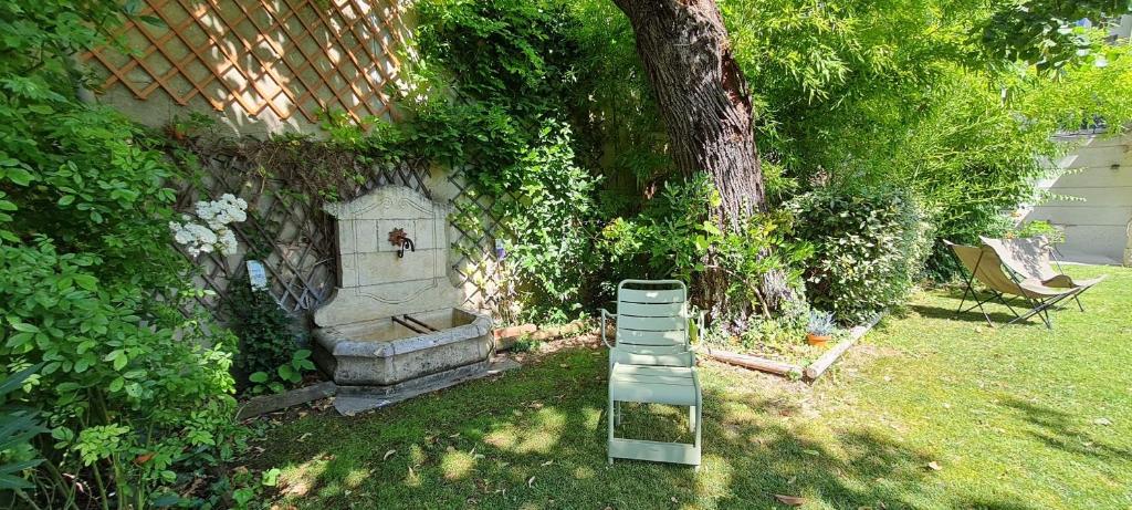 Ein Garten an der Unterkunft Villa Aigarden maison d&#39;hôtes