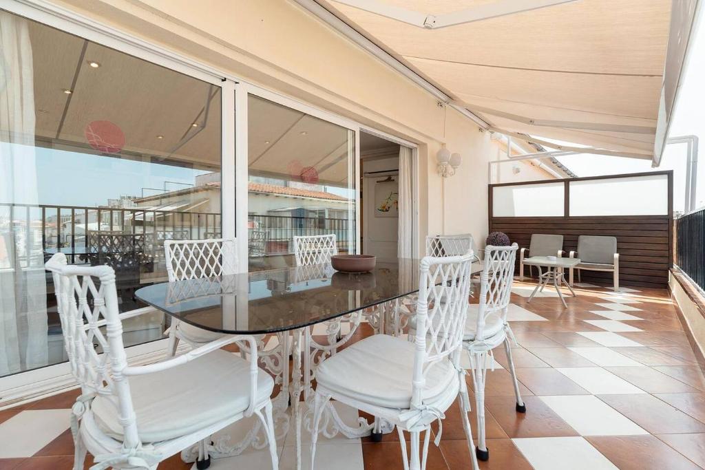 Booking.com: Departamento Petunia: Gran ático en el centro de ...