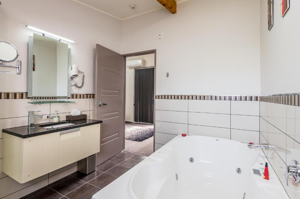 151 On London Motel & Conference Centre - Resim 35