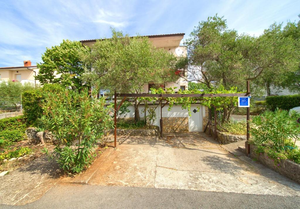 Zahrada ubytování Apartment Ljerka