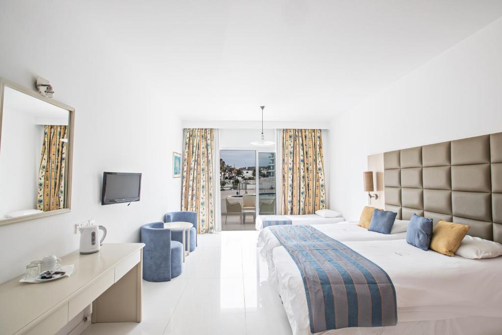 Odessa Beach Hotel - Camera Familiare