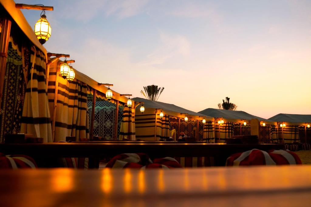 Fotografie z fotogalerie ubytování Al Khayma Camp "Elite Glamping & Dining in Experience" v destinaci Hunaywah
