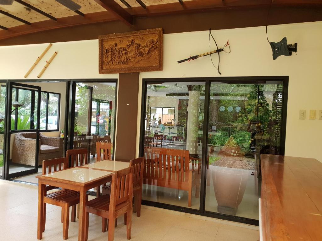 Fotografie z fotogalerie ubytování DIAKOPES INN v destinaci Puerto Princesa