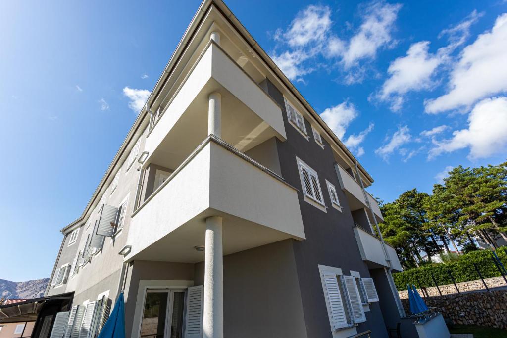 Budova, kde se apartmán nachází