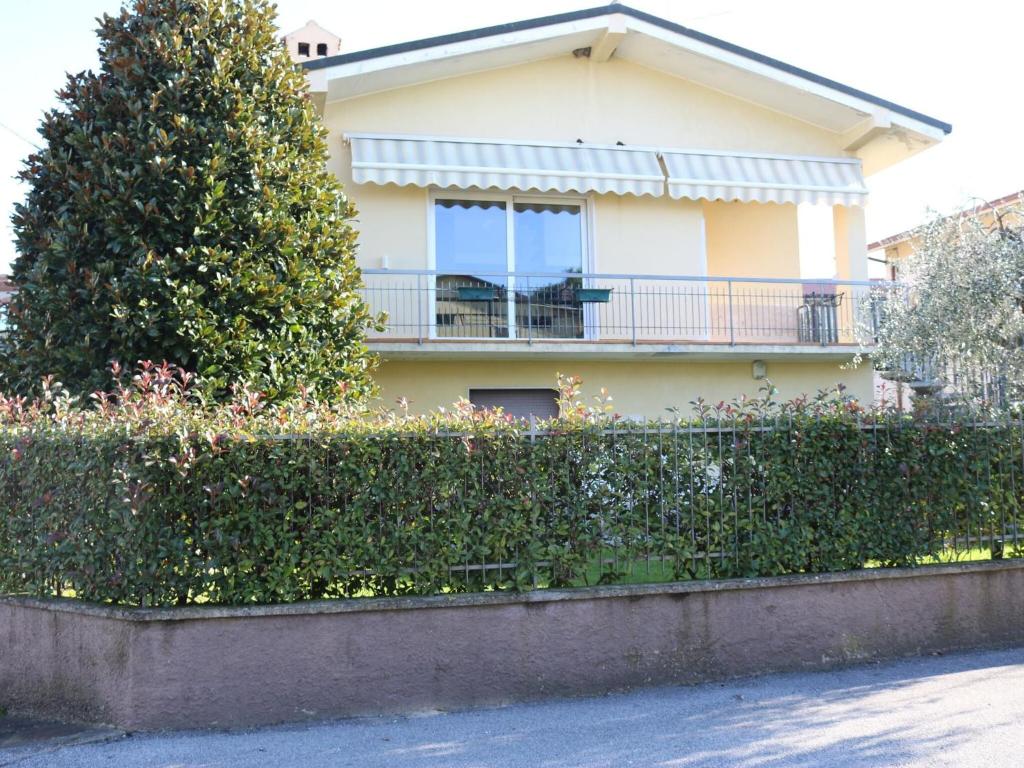 The building in which the holiday home is located