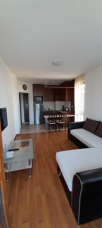 Kuchyň nebo kuchyňský kout v ubytování Belvedere Holiday Club К302