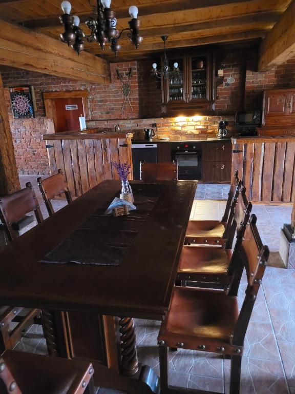 Reštaurácia alebo iné gastronomické zariadenie v ubytovaní Agroturystyka Sielska Kraina