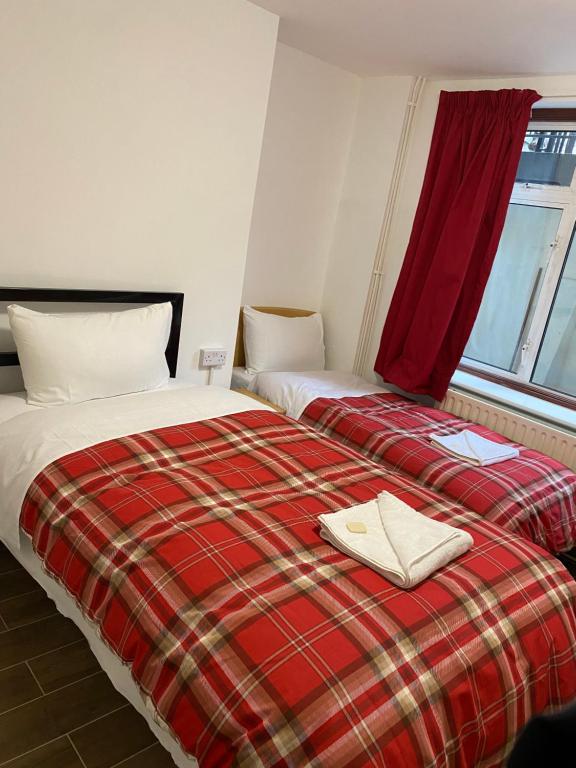Postel nebo postele na pokoji v ubytování 27 Argyle Square