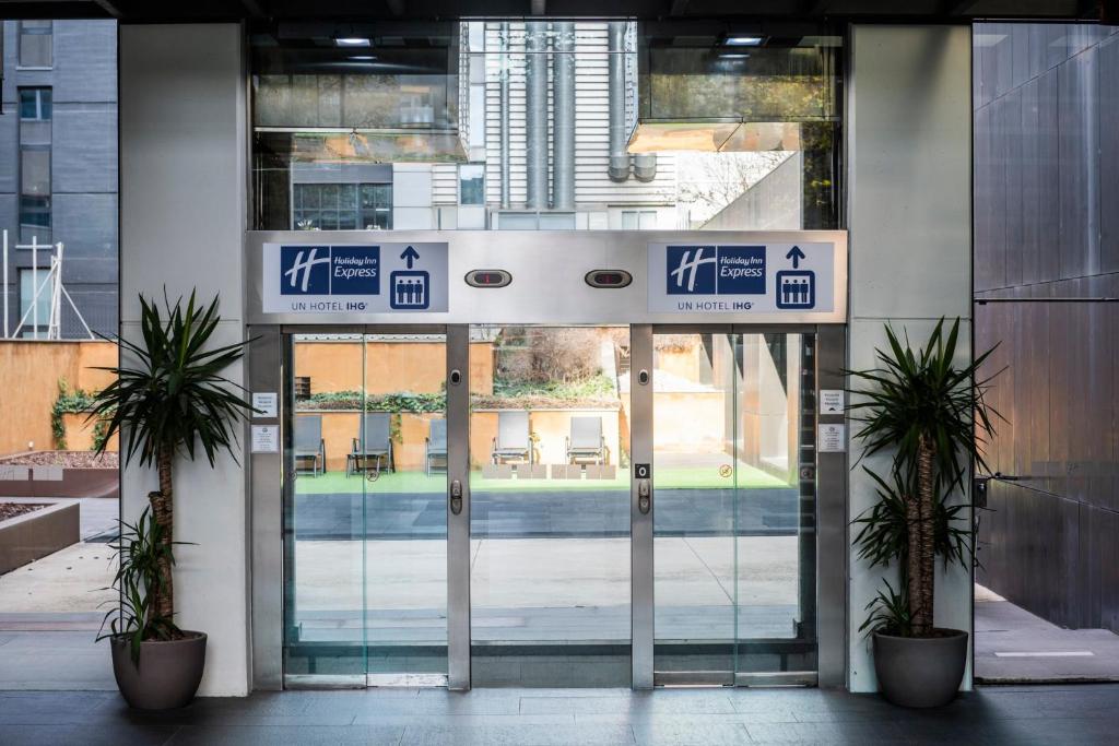 Holiday Inn Express Barcelona City 22@ by IHG - Resim 45