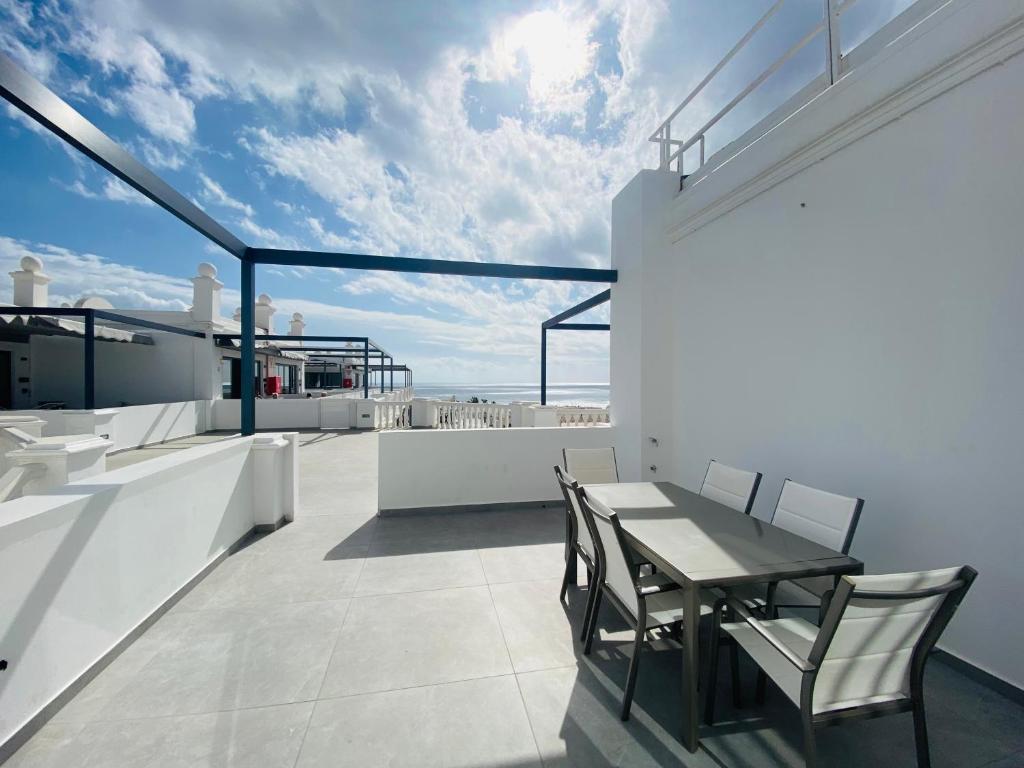 Balkón alebo terasa v ubytovaní Atlantico Plaza 8A - 3 Beds - 2 Baths