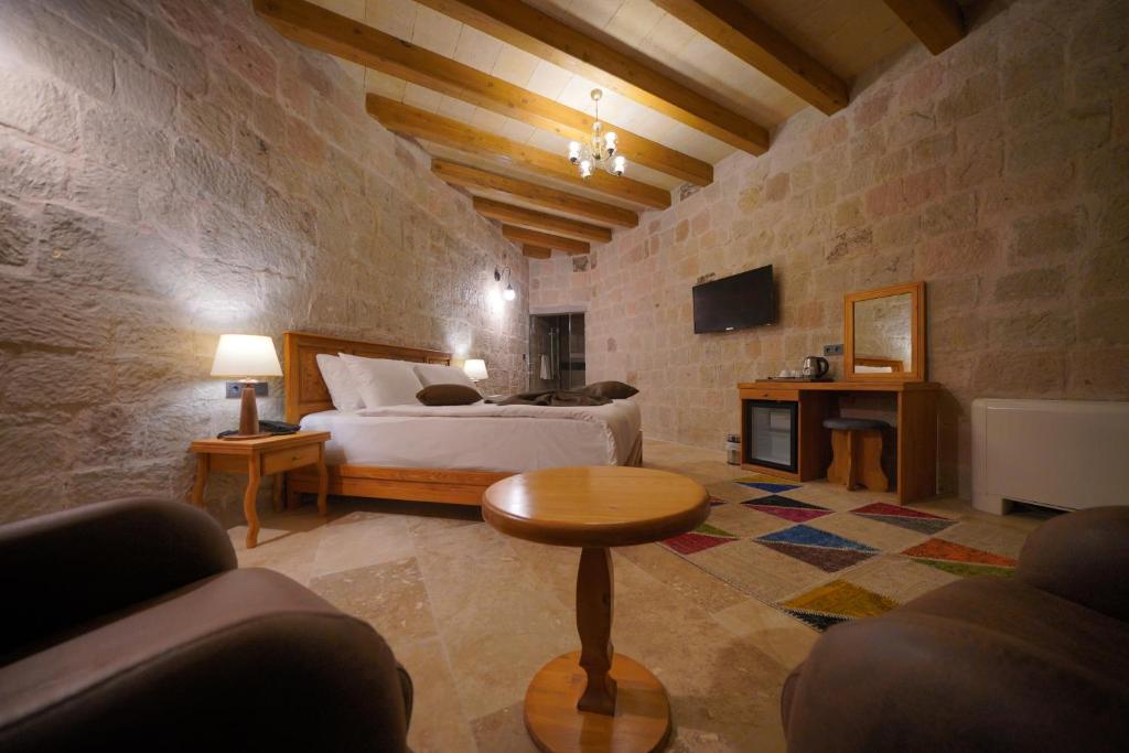 Cappadocia Secret Hill Cave Suites - 3