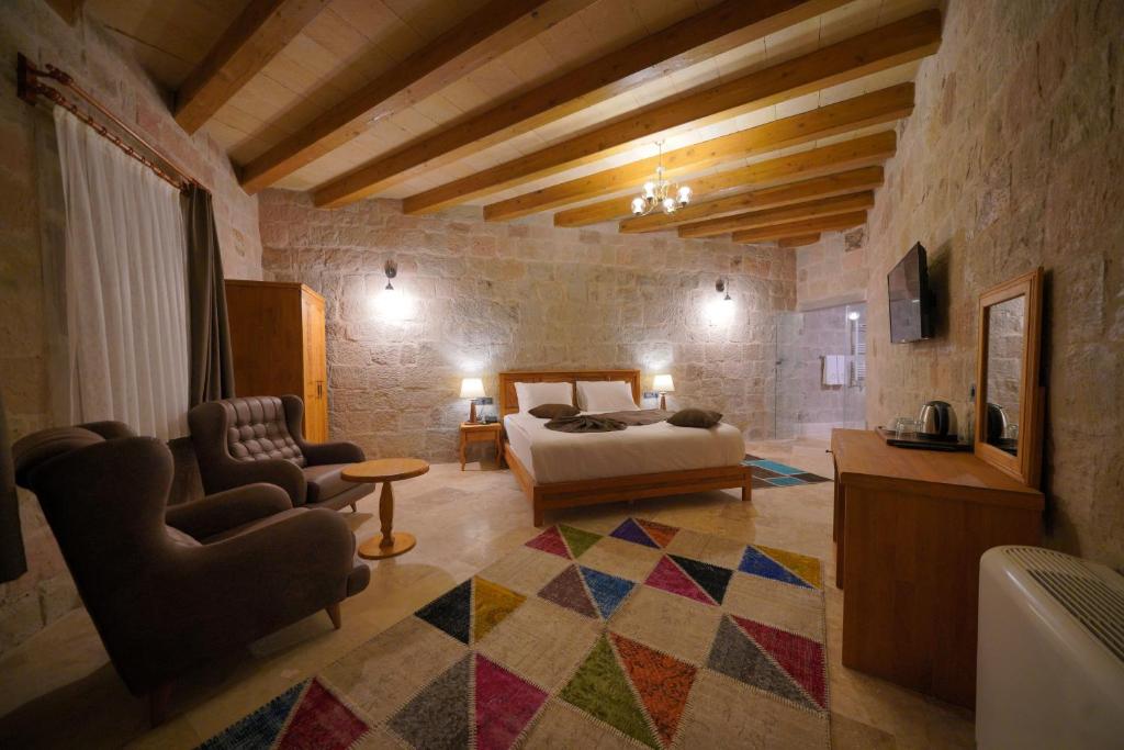 Cappadocia Secret Hill Cave Suites - 1