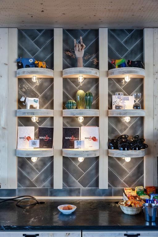 Kuchyň nebo kuchyňský kout v ubytování MAD Mount Hotel & Spa