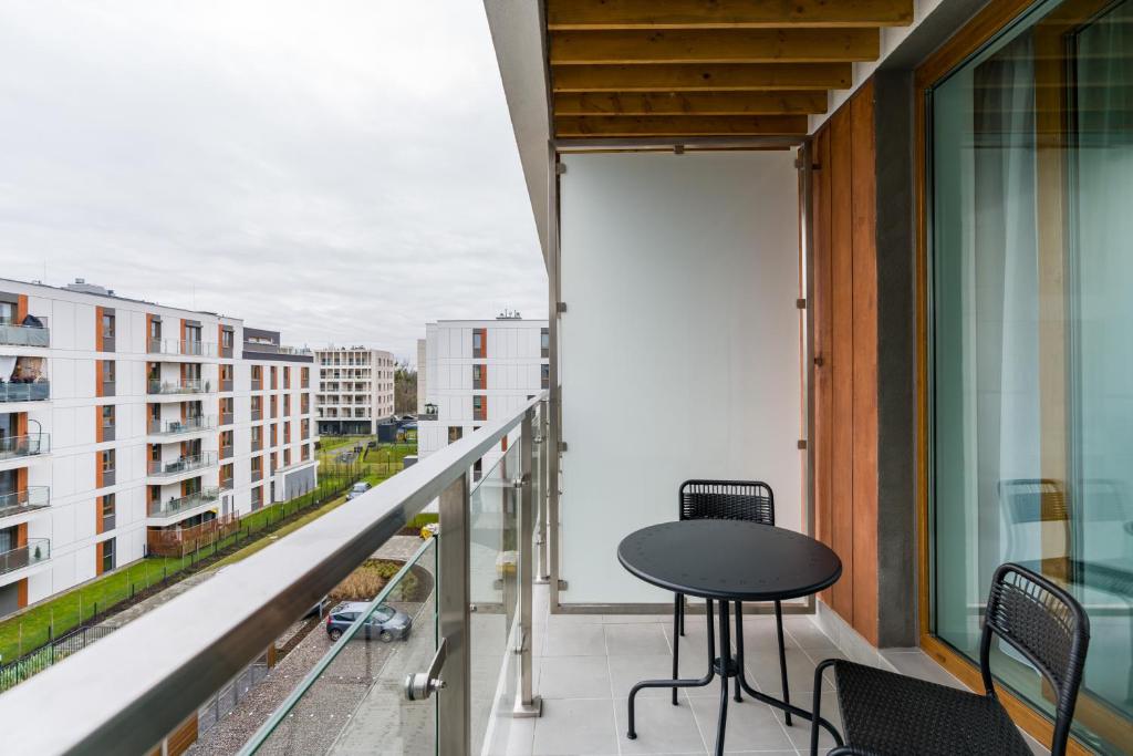 Premium Apartments Poznań Airport by Noclegi Renters - Two-Bedroom Apartment