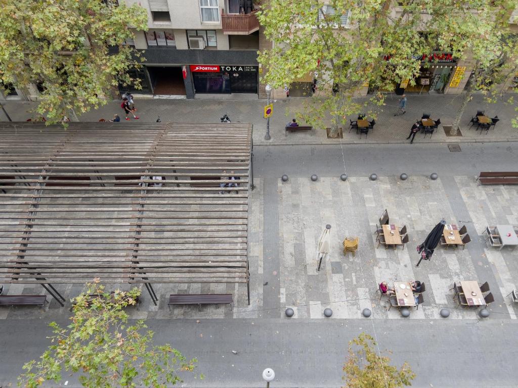 Enjoybcn Gaudi Apartments - 18