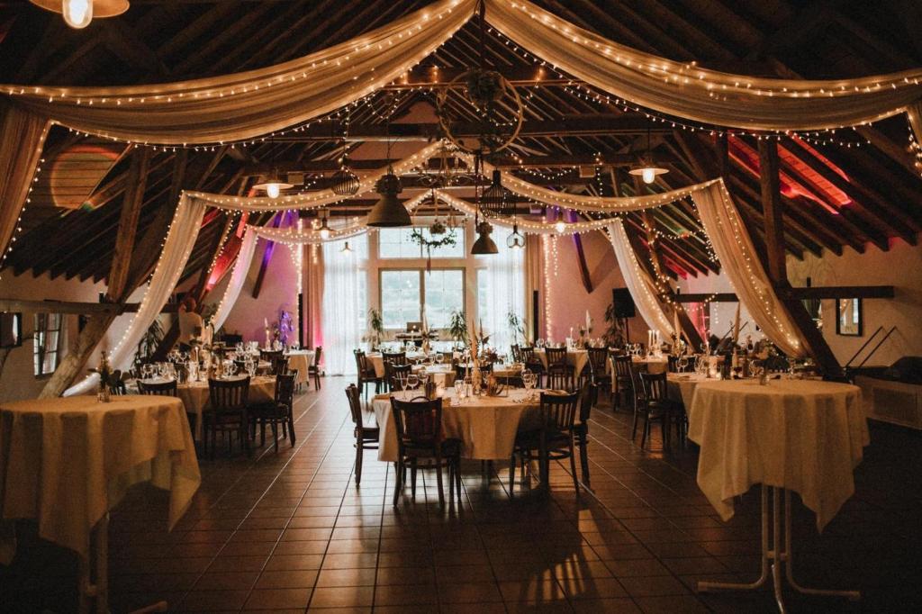 Restaurace v ubytování Hotel Gutshof Herborn