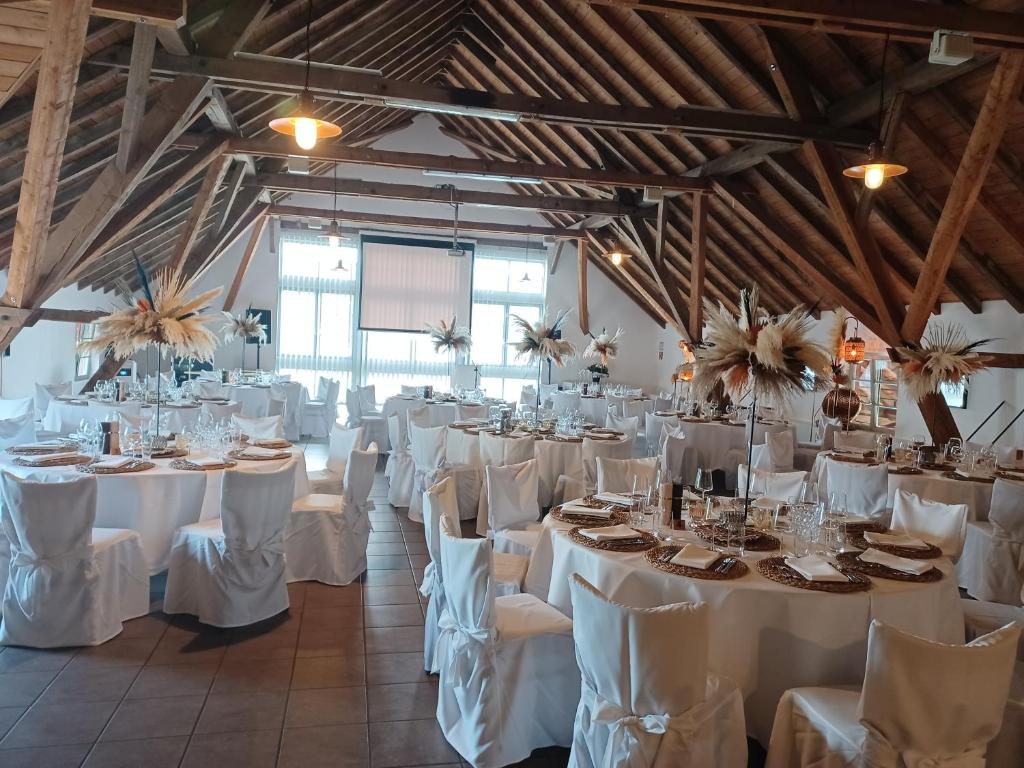 Restaurace v ubytování Hotel Gutshof Herborn