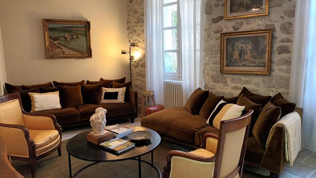 Istumisnurk majutusasutuses N15 - Les Confidences - Chambres d'hôtes