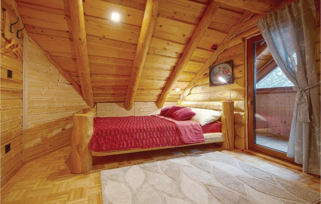 Posteľ alebo postele v izbe v ubytovaní Beautiful Home In Kelemen With Sauna