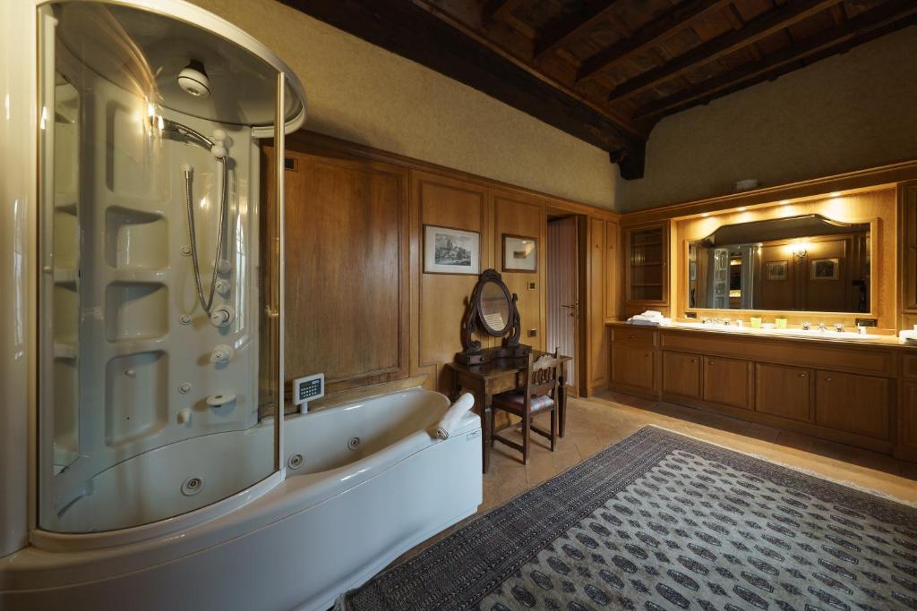 Castello di Cernusco Lombardone