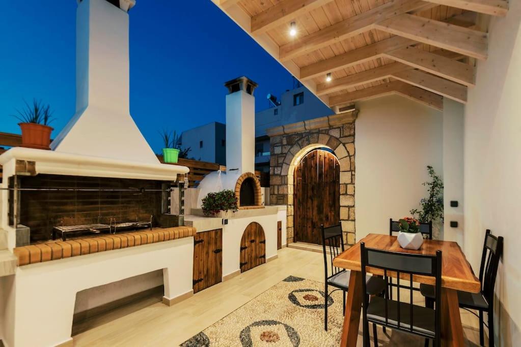 Gallery image of Myrovolos luxury Eneida's house in Ialyssos