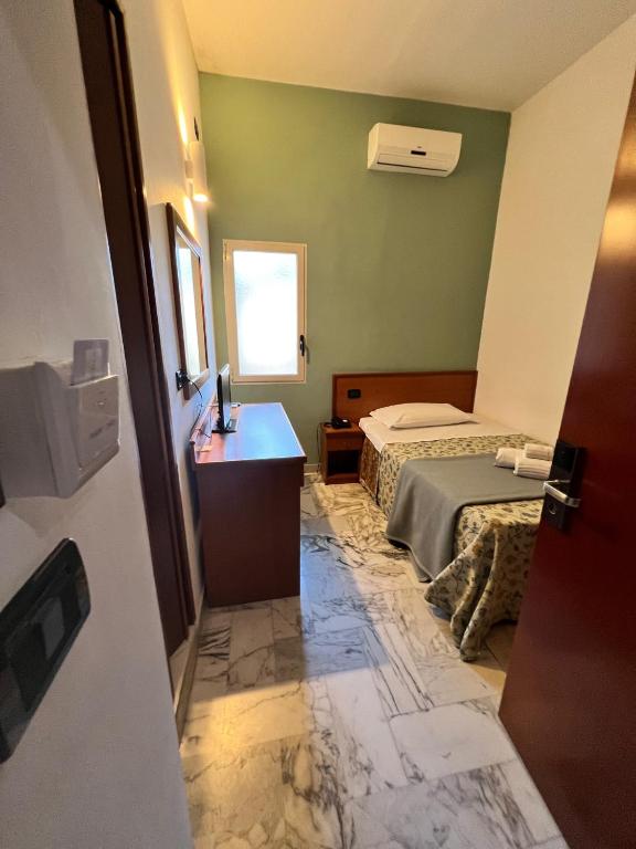 Hotel Lungomare - Camera Singola