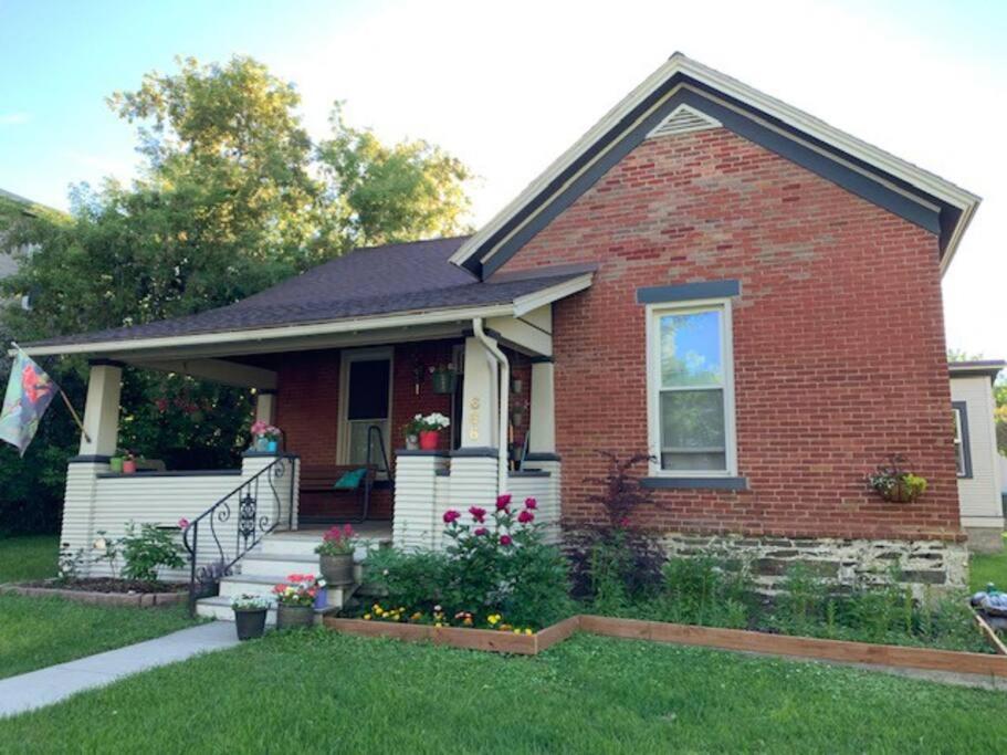 Trip6 Historic Brick Home - Housity