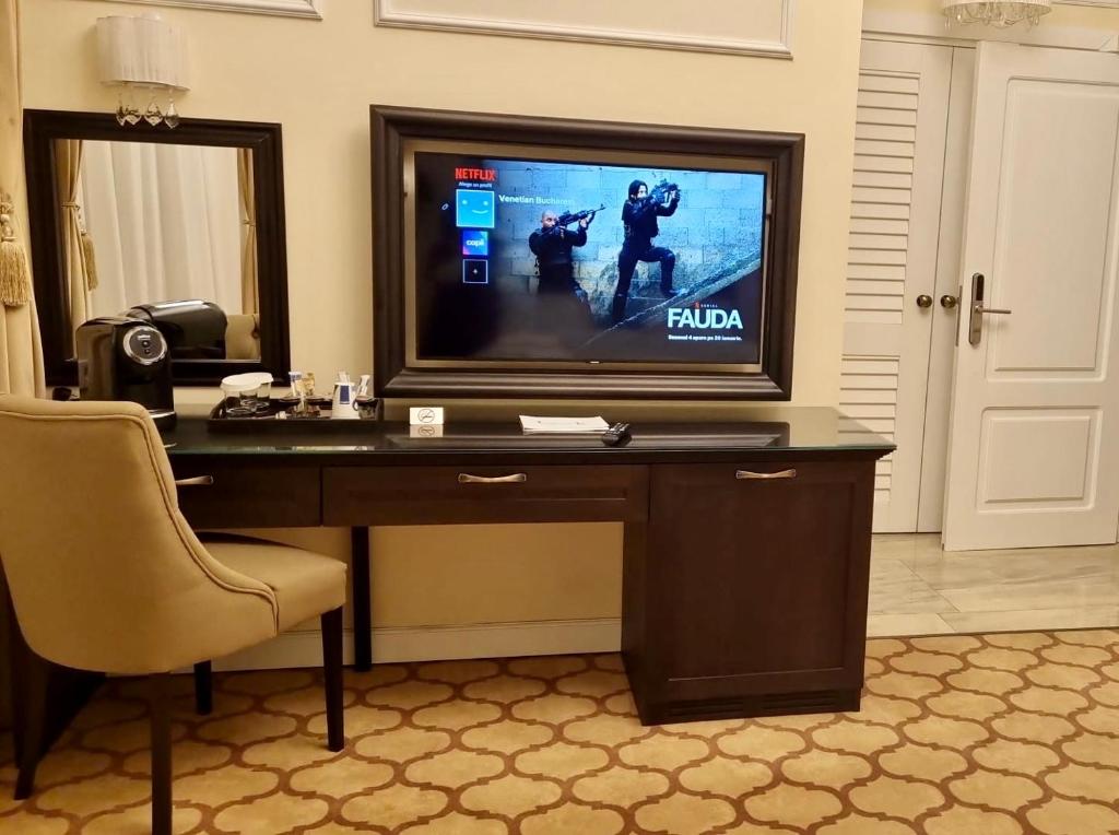 Venetian Bucharest - Resim 11