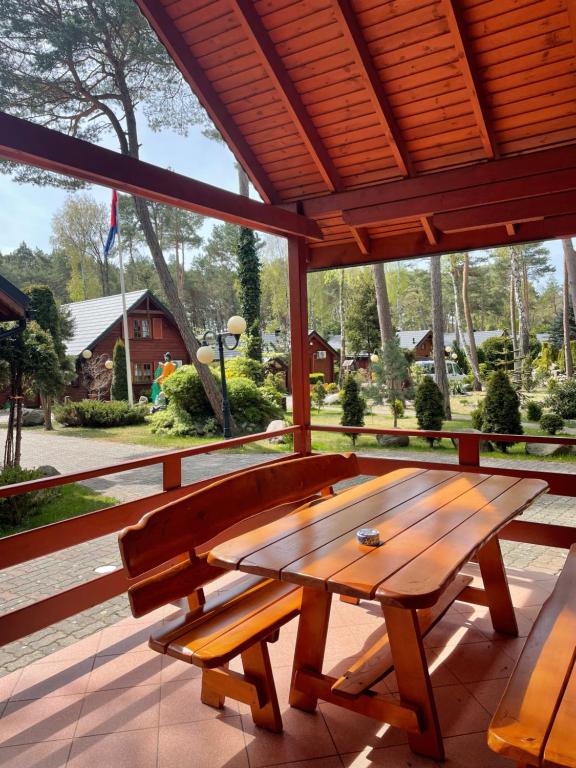 Vonkajšia záhrada v ubytovaní Domki przy plaży - Pod Wydmami