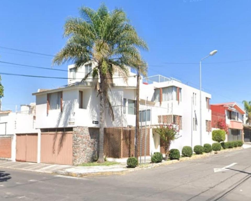 Pensión Prados - Housity
